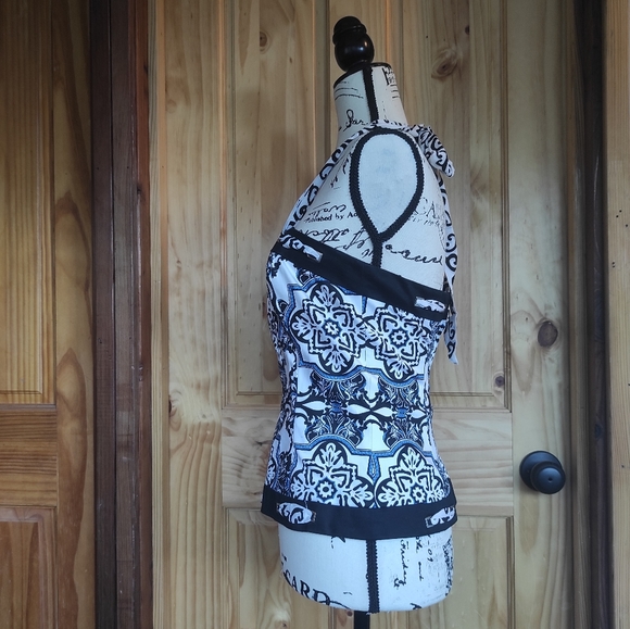 Halter Top - Picture 3 of 5